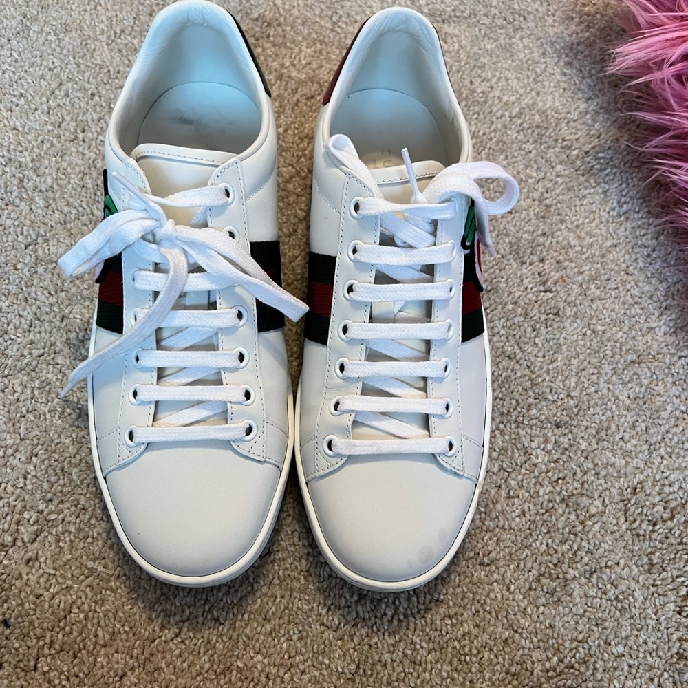 Women Ace sneaker with GG apple